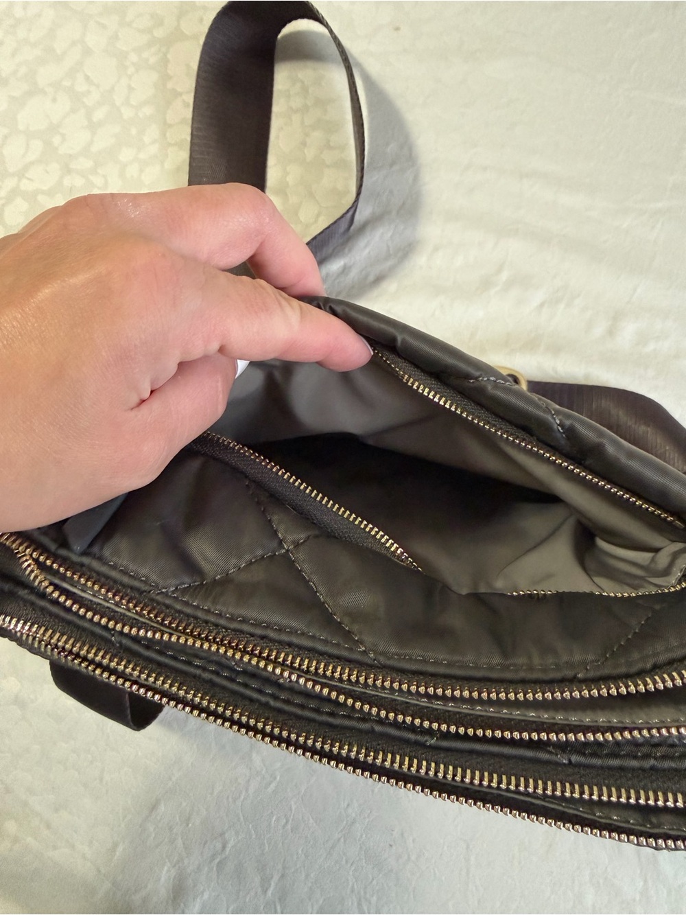 Excellent Used Condition MZ Wallace Quilted Crossbody Bag with Chain - Picture 8 of 10